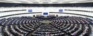 Le Parlement Européen pour la vape, mais contre les arômes ?